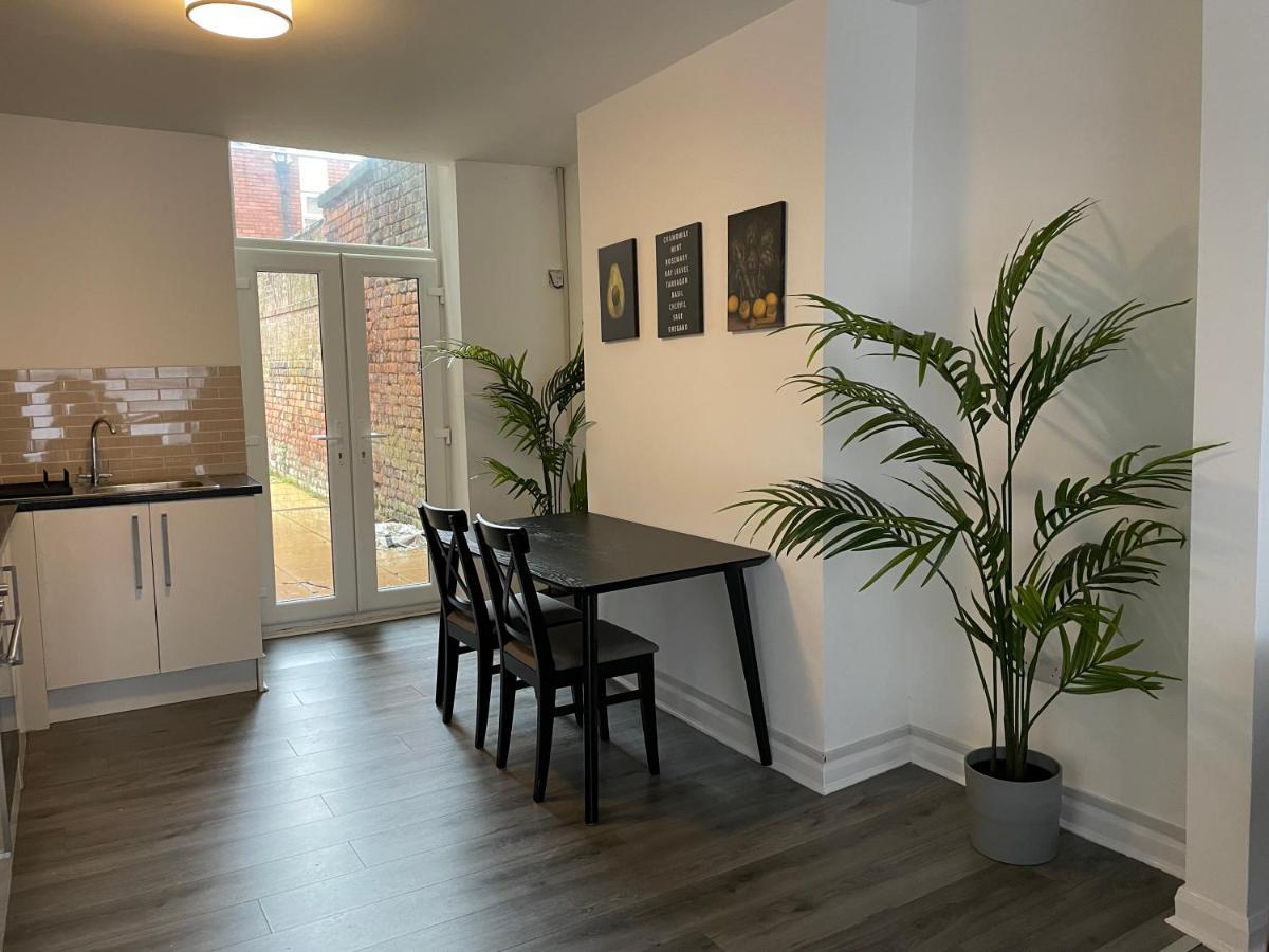 Citystays Rooms With Free Parking Liverpool Bagian luar foto