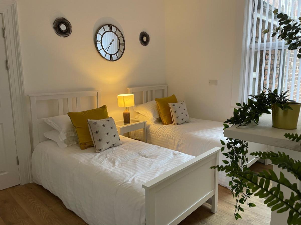 Citystays Rooms With Free Parking Liverpool Bagian luar foto